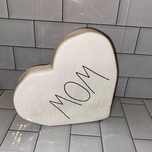 Rae Dunn MOM Heart